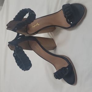 Qupid ankle strap high heels shoe sz 8